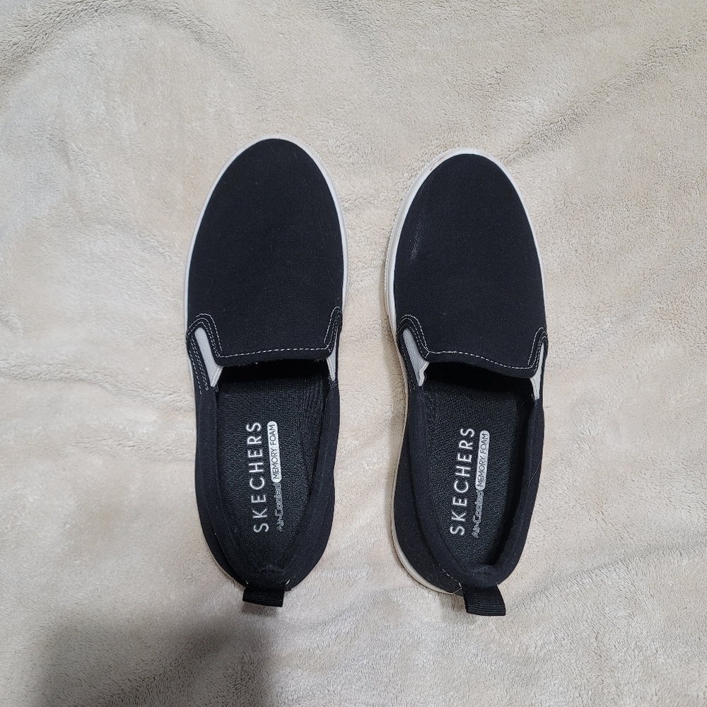 Skechers "Poppy" Slip On Sneakers